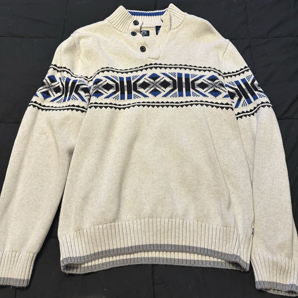 Chaps Cream and Blue Crewneck Sweater Nordic Design